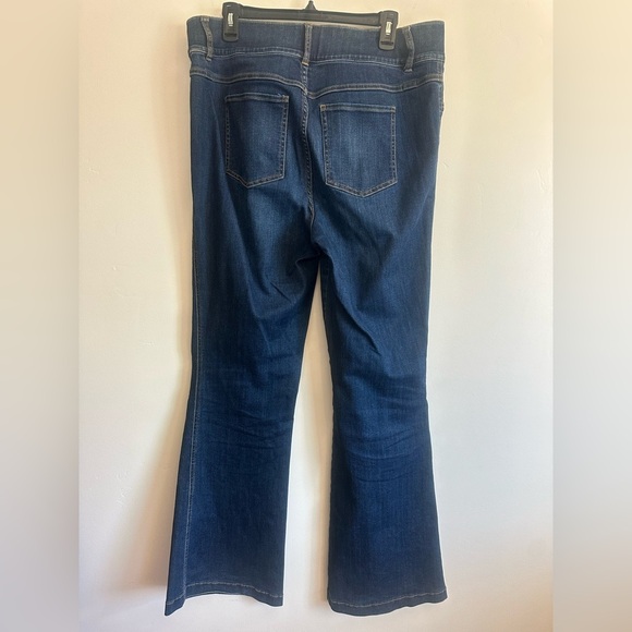 NWOT SPANX Smoothing Flare Jeans in Midnight Size 1X - Picture 7 of 9